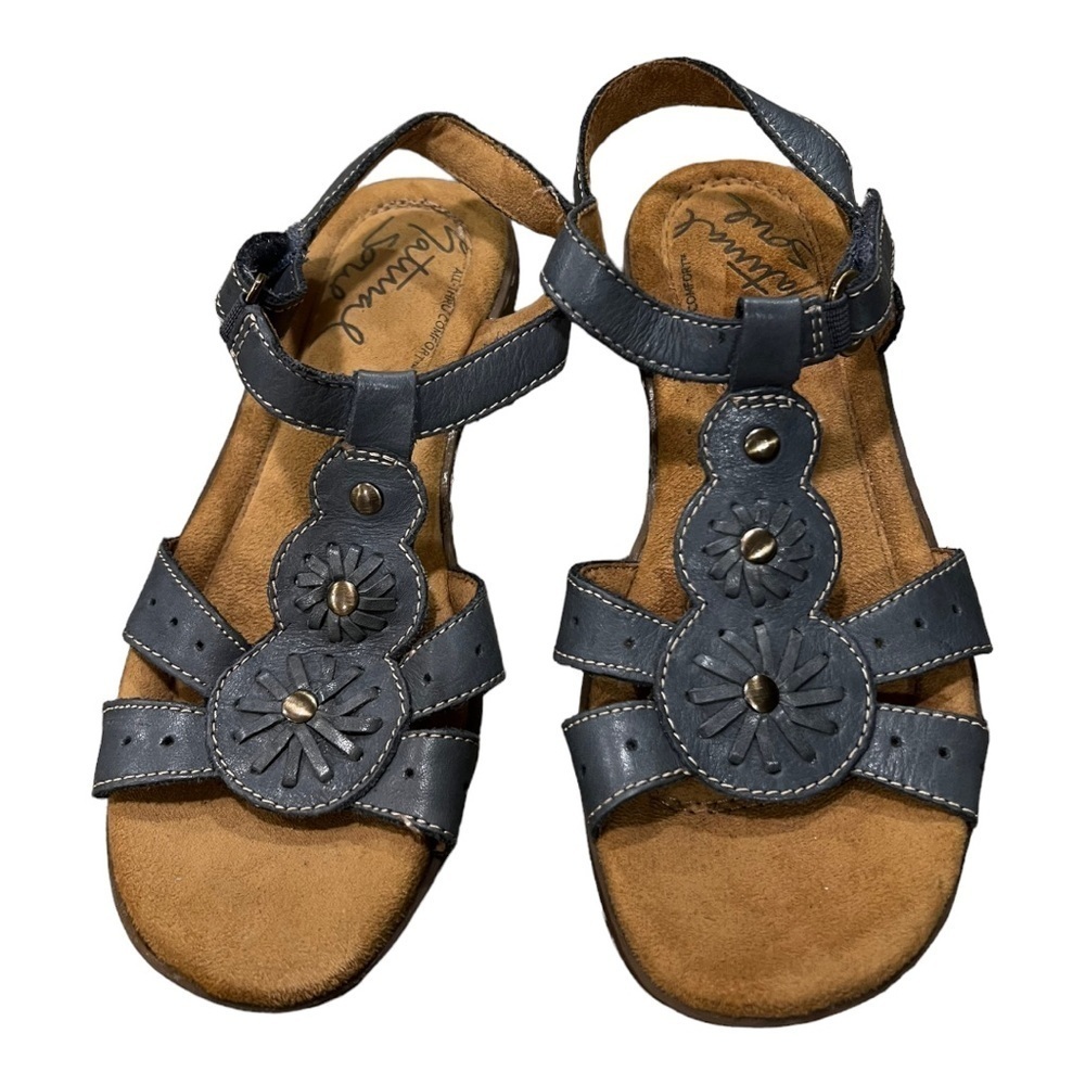 Natural Soul BARROLL slate blue Leather T-Strap Sandal  Size 5 new with tags